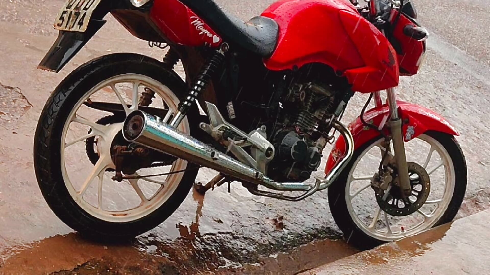 VID_20250413_062815_855 - video by victor1573 cam model