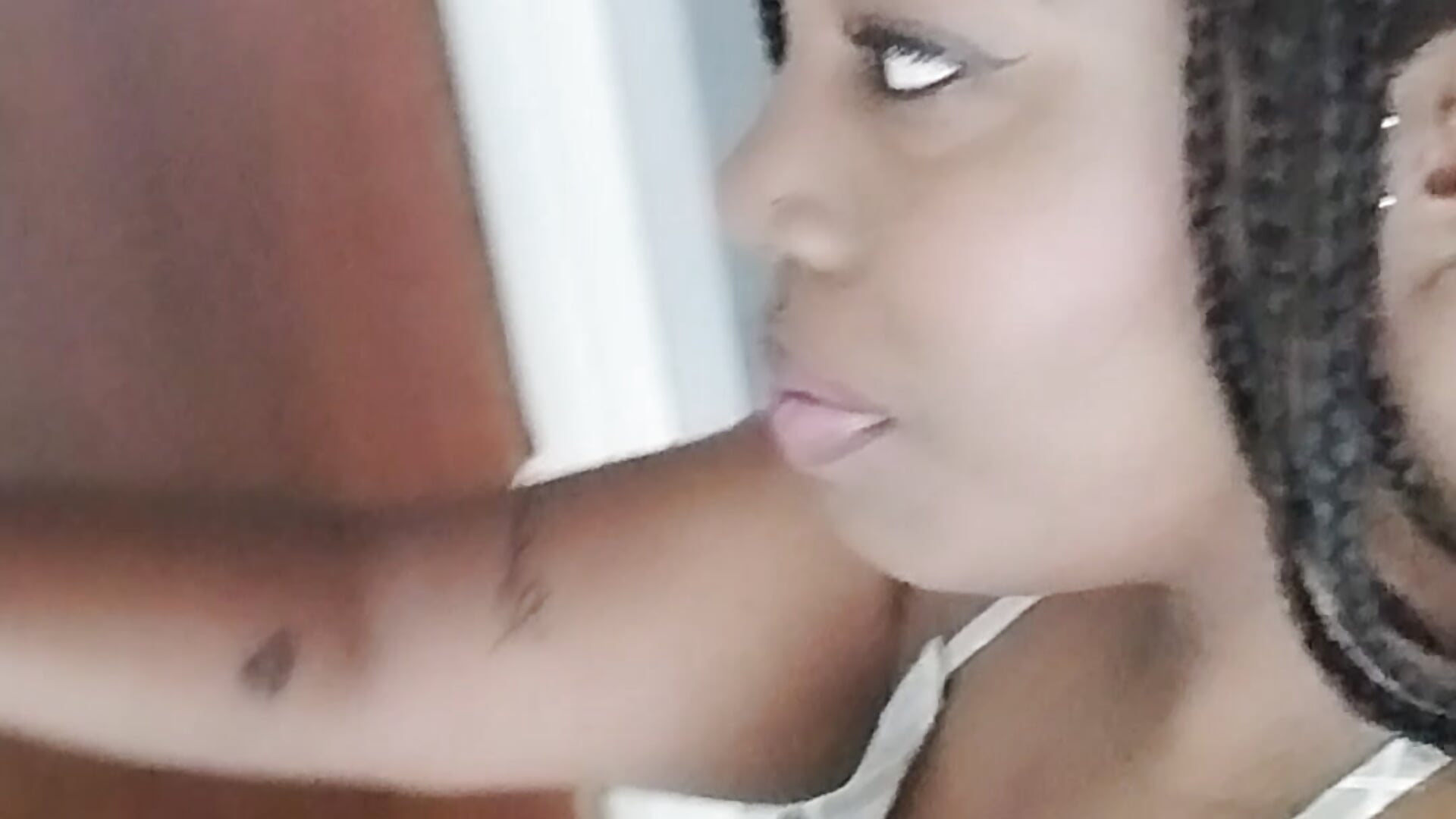 You want to clean house? - vidéo du modèle de showcams Alhana-miller