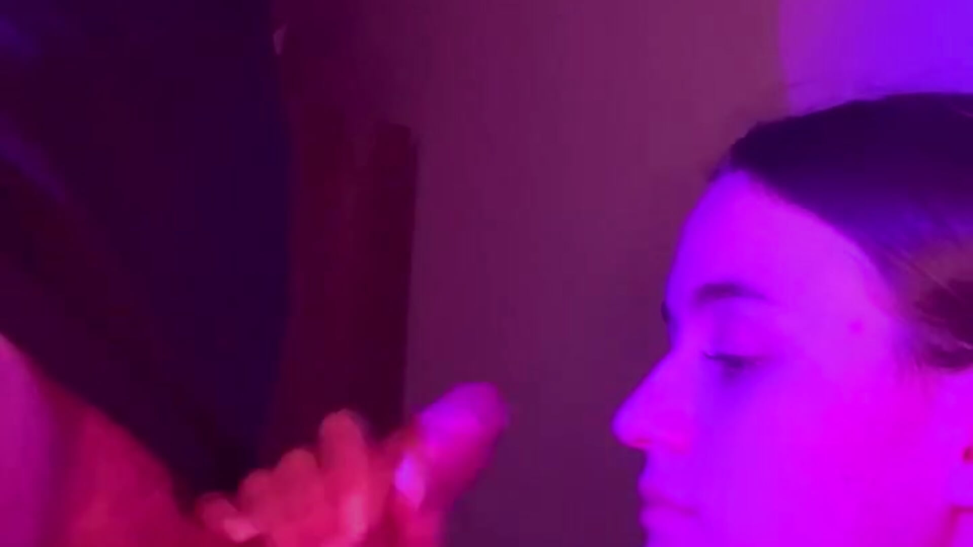Cum on Alice's pretty face - video by TenDouble cam model
