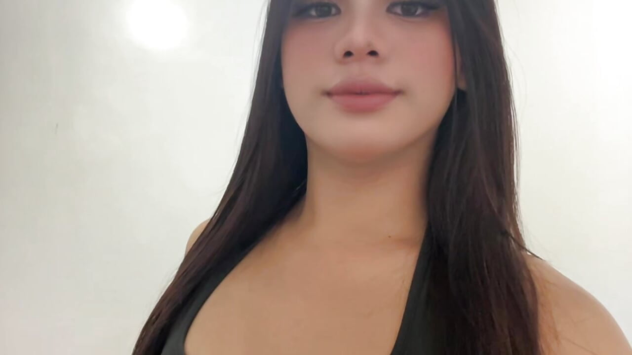 profile-intro-video-1748783519 - video by DickforlillyPetite cam model