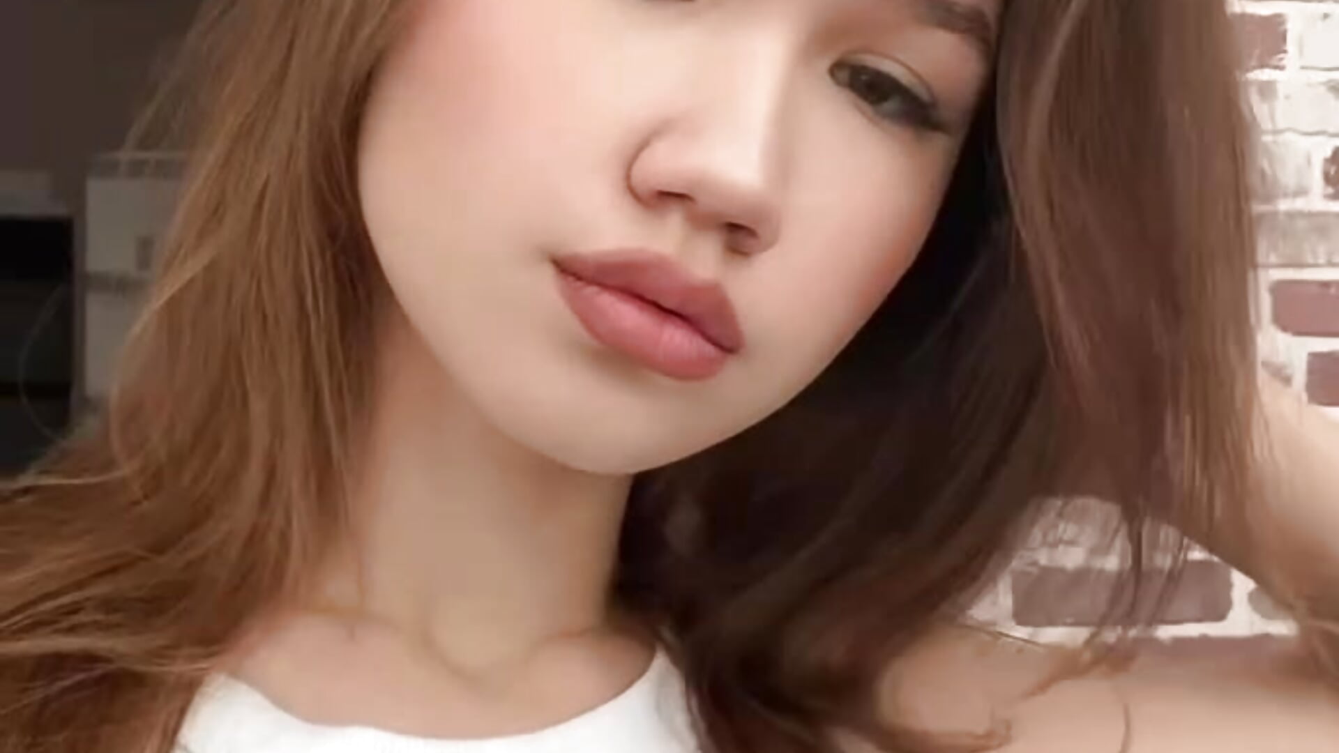 Chilling in my way ^^ - video by EditConnett cam model