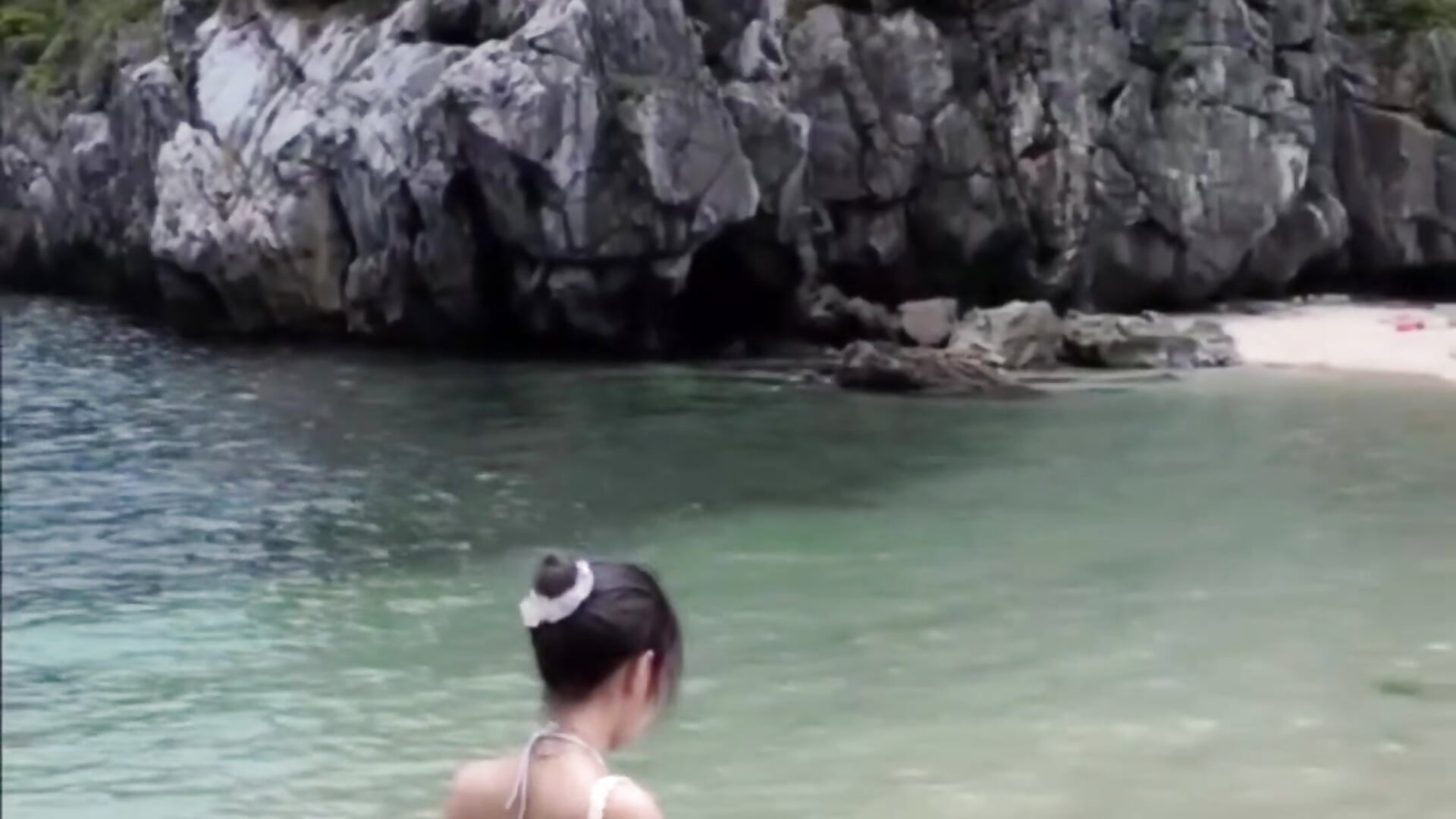 🌊👗👣 - відео від вебкаммоделі veelittle