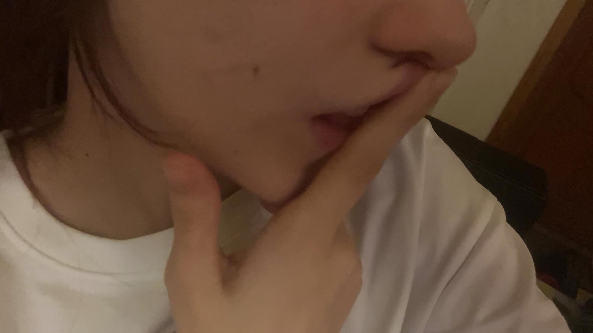 Mrrr - video oleh Lunliss kamera model