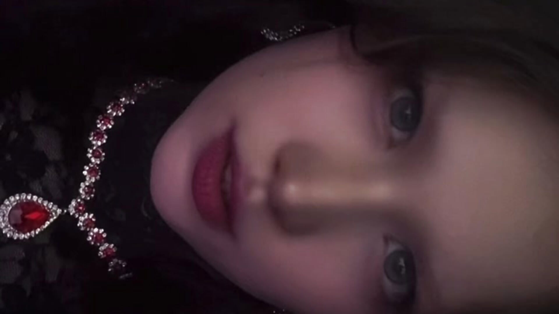 14_14 - video van Lunliss cam-model