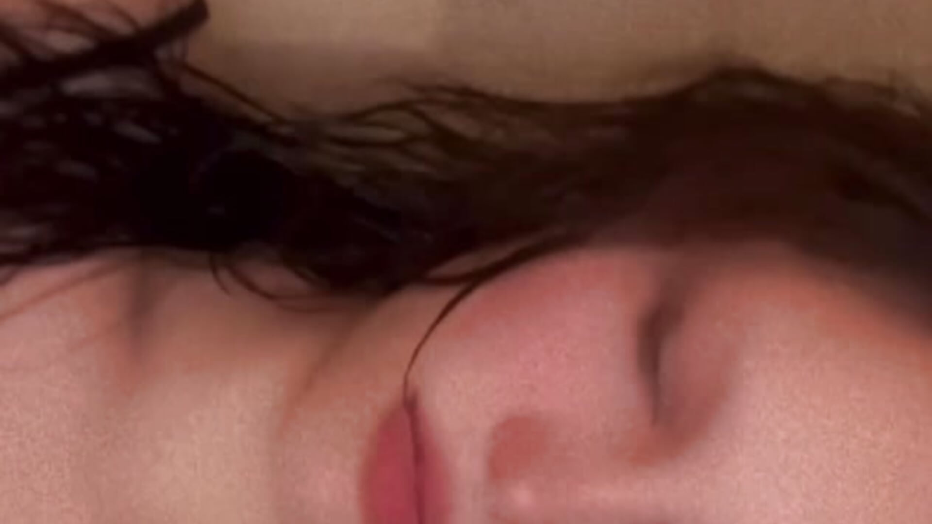 Angeeele – video af Lunliss cam-model