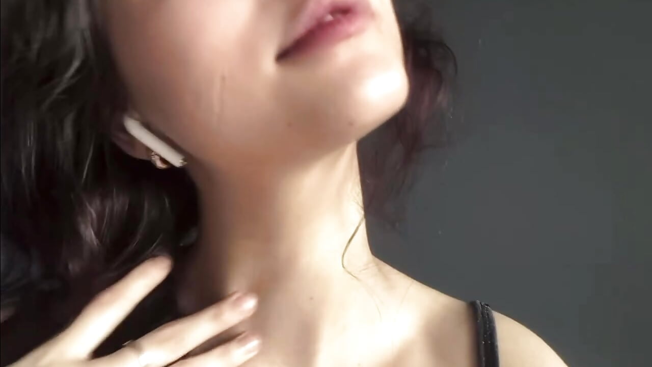 Likyla - video van Lunliss cam-model