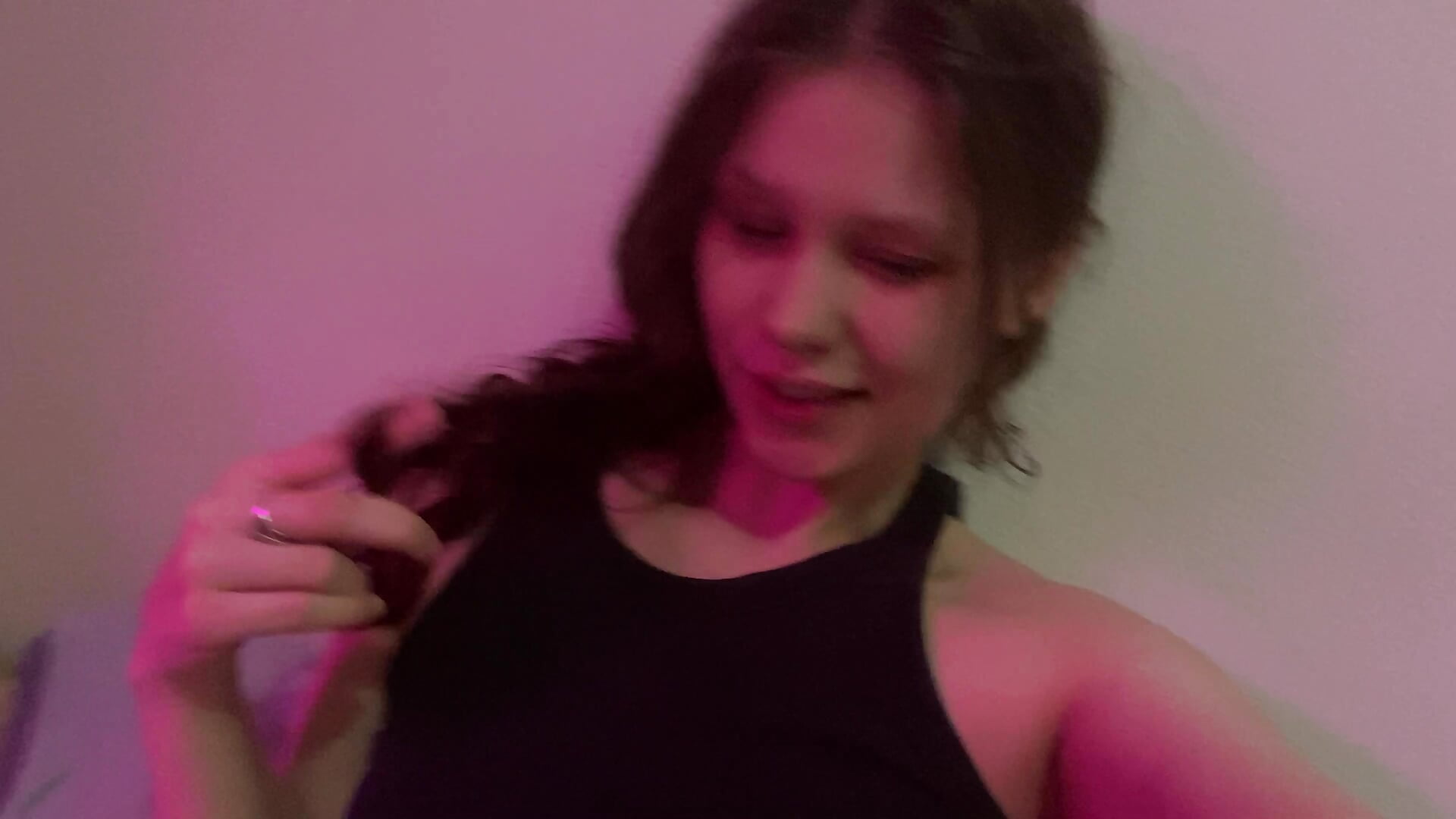 Sweet 🍬 - Lunliss 캠 모델의 동영상