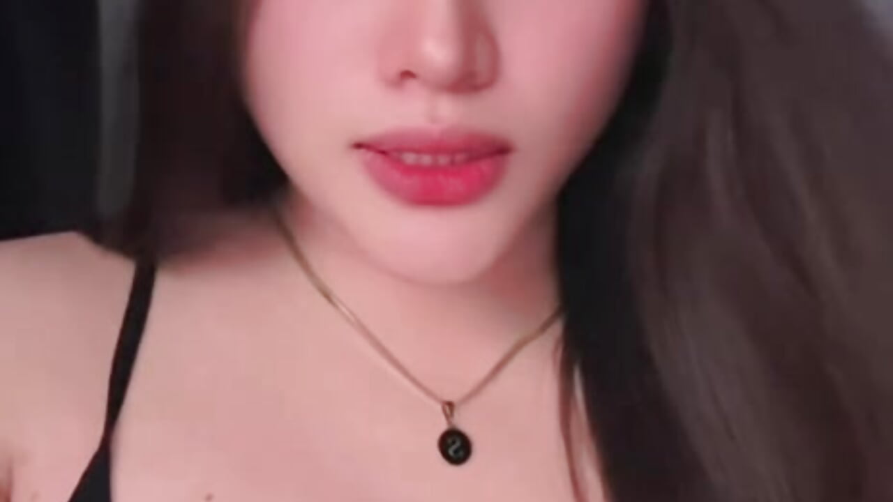 🥵 - video av maxiegreyxoxo cam-modell