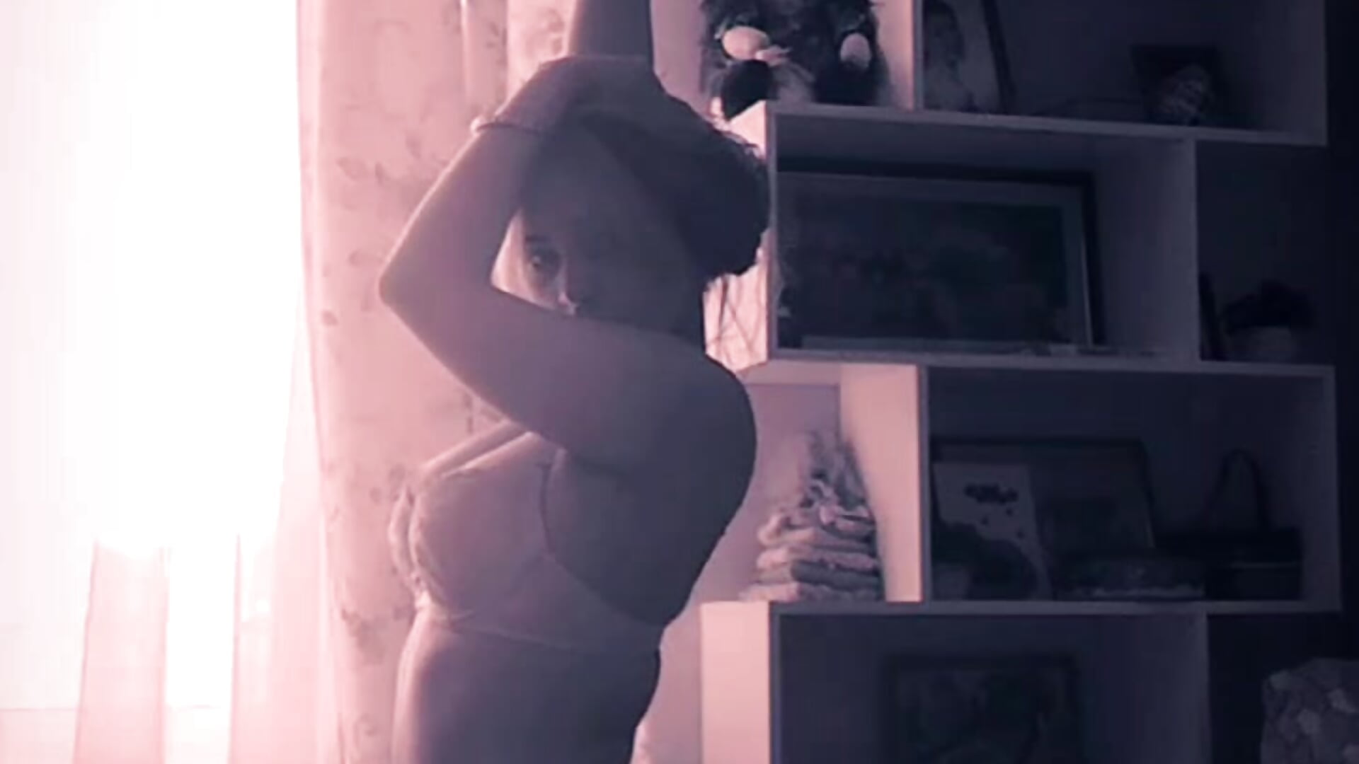 Hello World– Chloe_Ravens kameramodell videója