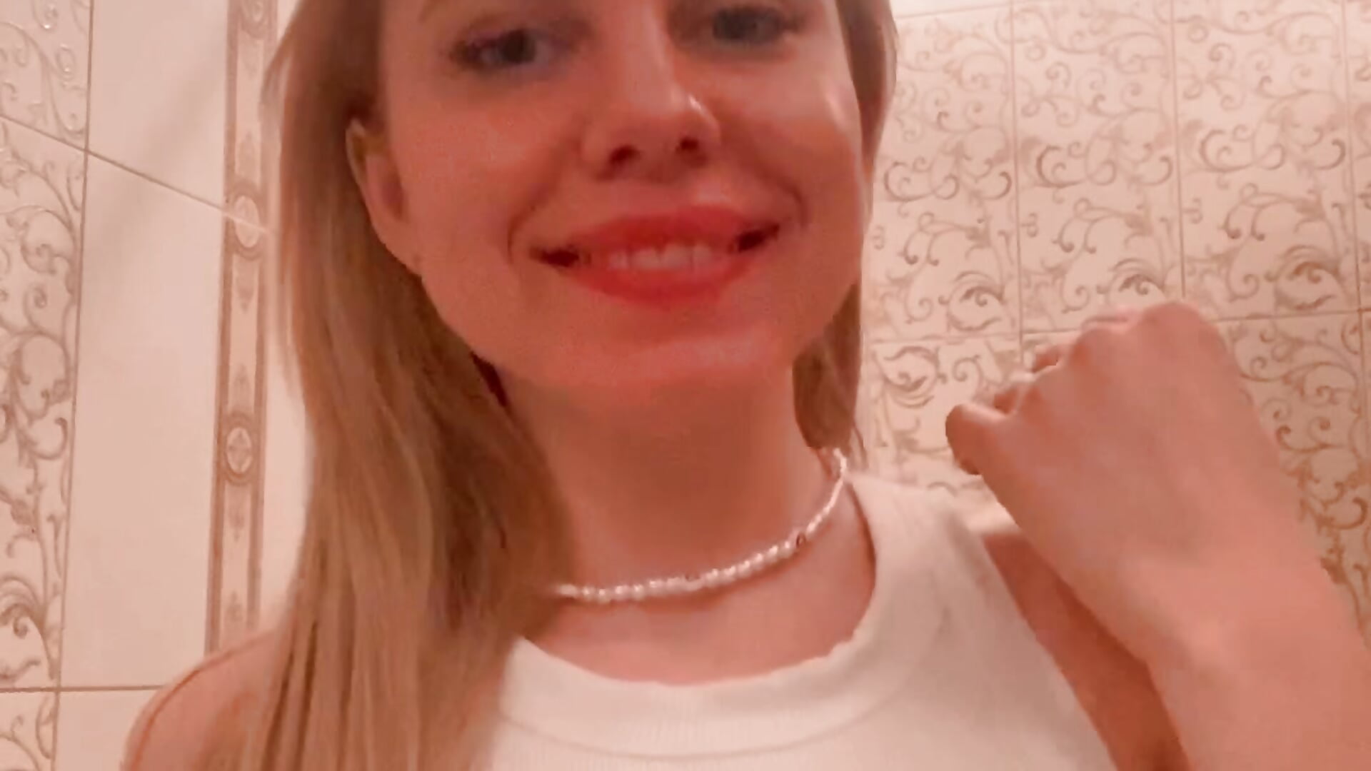 Love you - video by LiSinDoll cam model