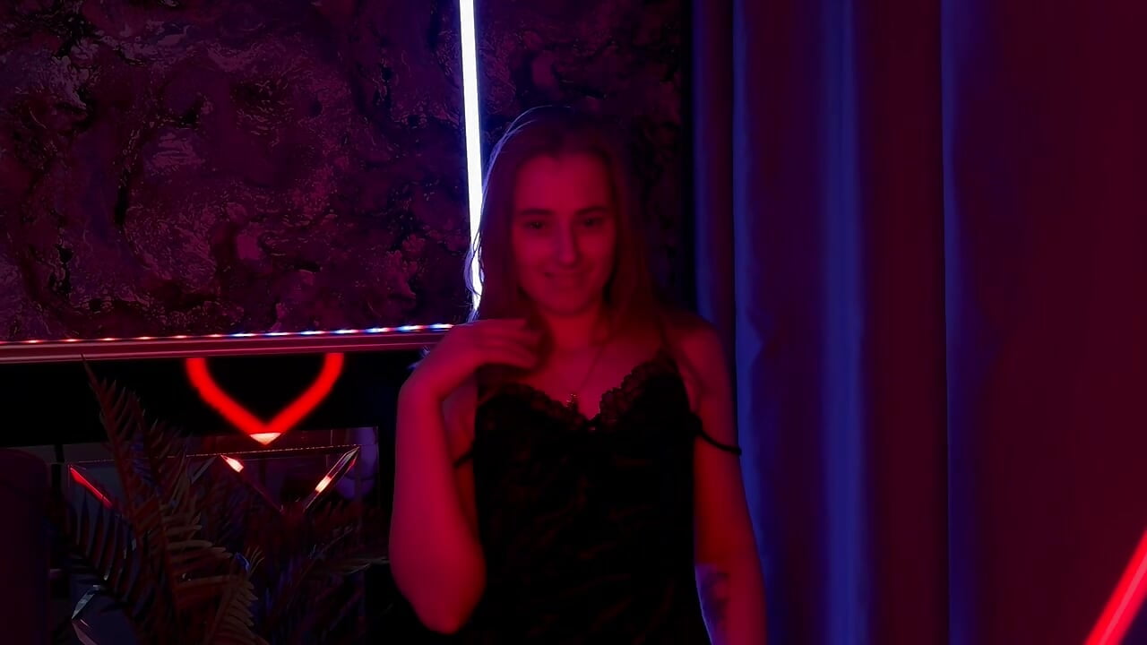 I*m hotter than Kardashians - video by Sun_Kitty_ cam model