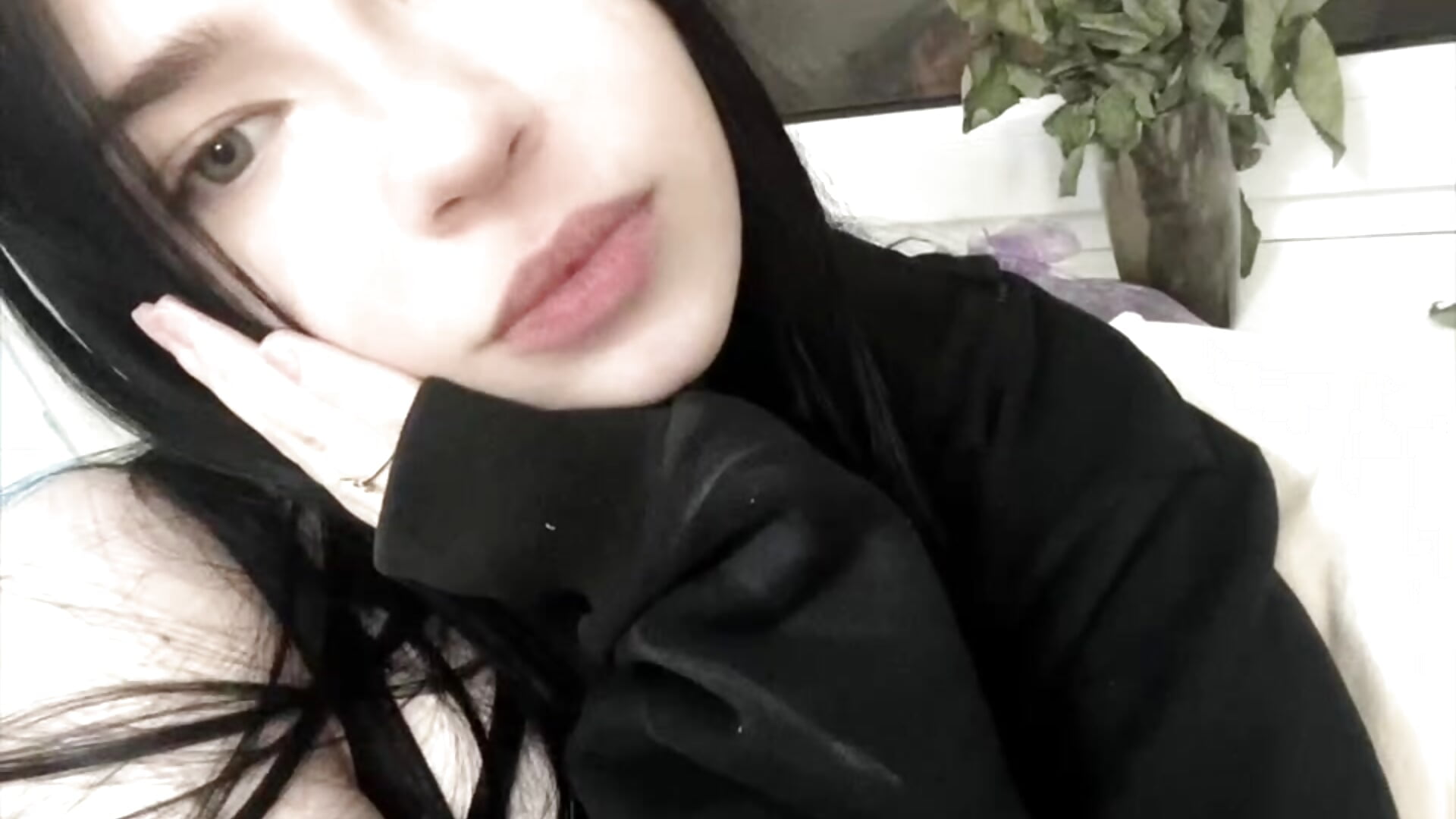 IMG_6958.MOV - video by TateBible cam model