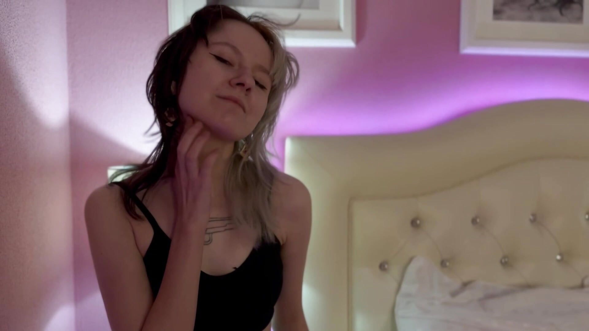 Hi there - video av LinaVeritas cam-modell