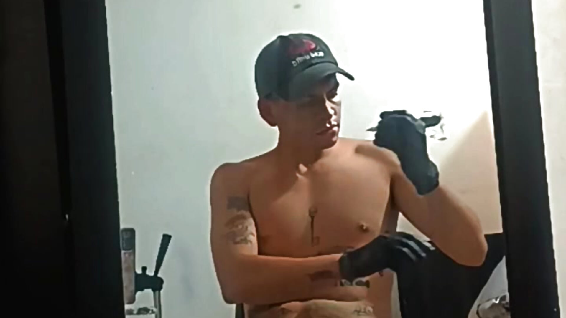 Tattoo 😈 - วิดีโอโดย Thomasjons_ โมเดลแคม