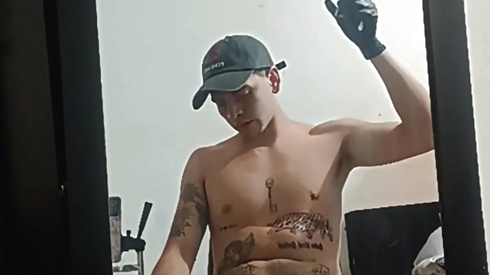 Tattoo 😈 - วิดีโอโดย Thomasjons_ โมเดลแคม