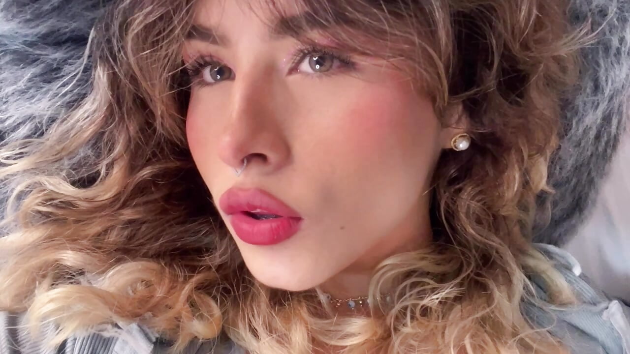 70fd34aa4698481bbb5c530469b95736 - video by Amber_brooks cam model