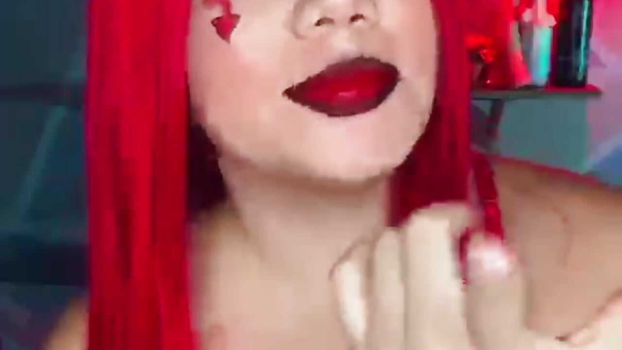 there is a lot of fire here for you today love 😈🤤😋💕 - video di pamelalambert modella di cam