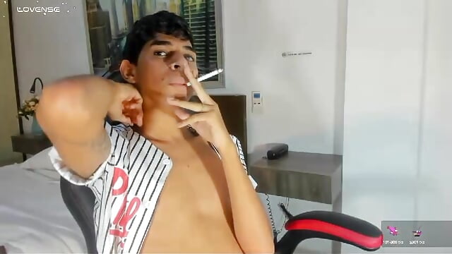 smoke - video by The_best_twink cam model