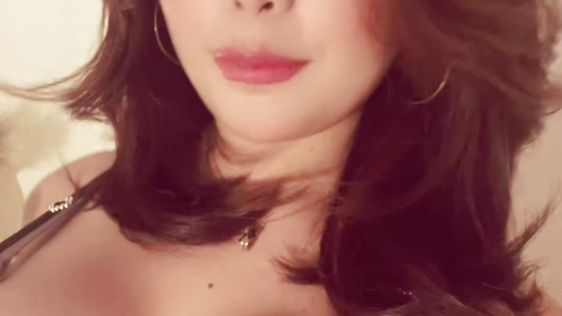 abc4a8072a6e4cf0a4411f187434e5df - video oleh RavenReed kamera model