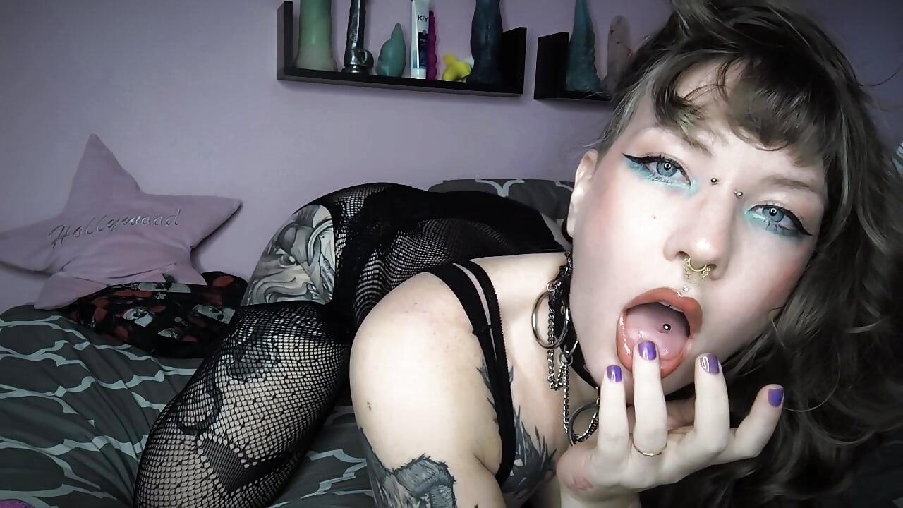 if u fuck w me i might just change ur life 🖤－カメラキャストのAgataKyllの動画