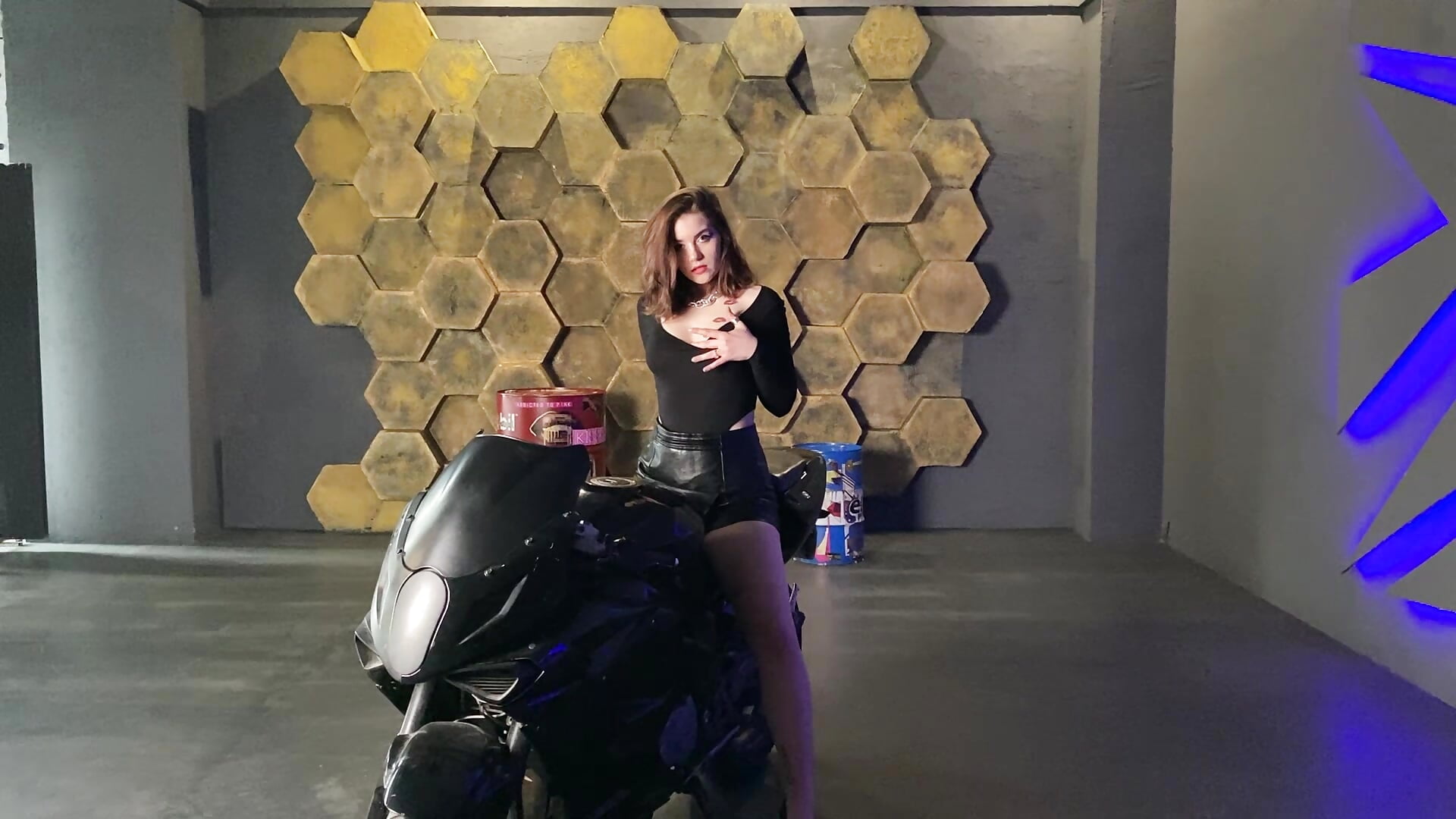 Drive with me 🏍️🕶️－カメラキャストのElzaBlisの動画