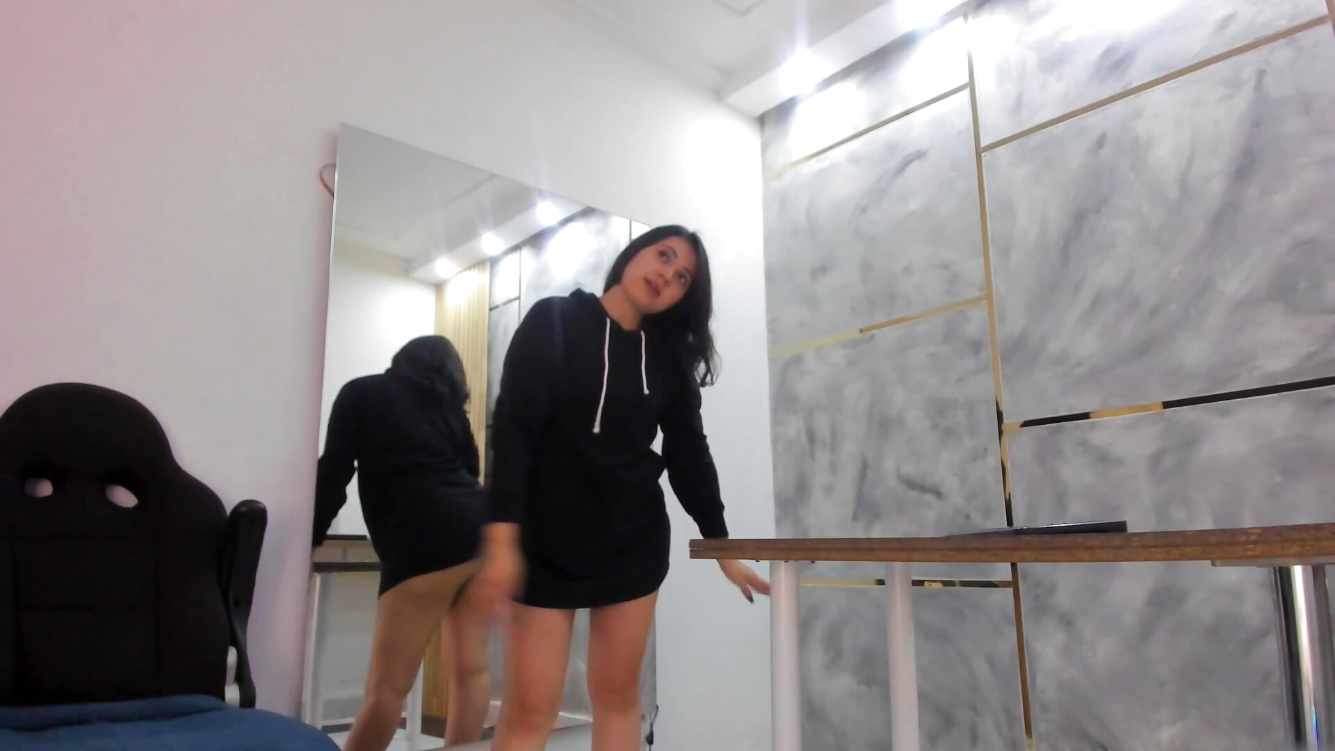 I love being a mischievous girl - video av Raben_Enigma cam model