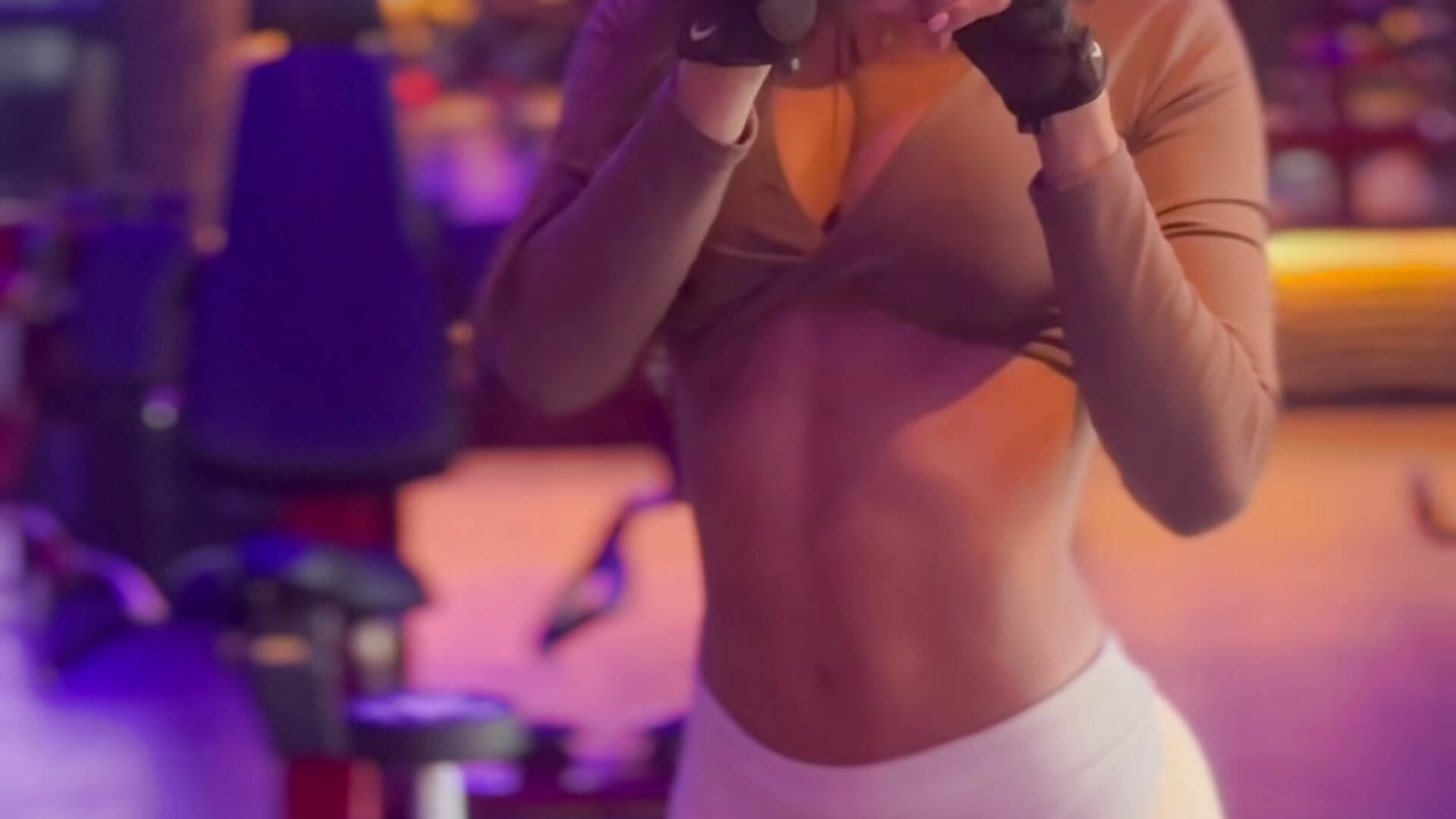 Gym time 💪🏽😮‍💨 - video od modelky/modela tinnymonroe