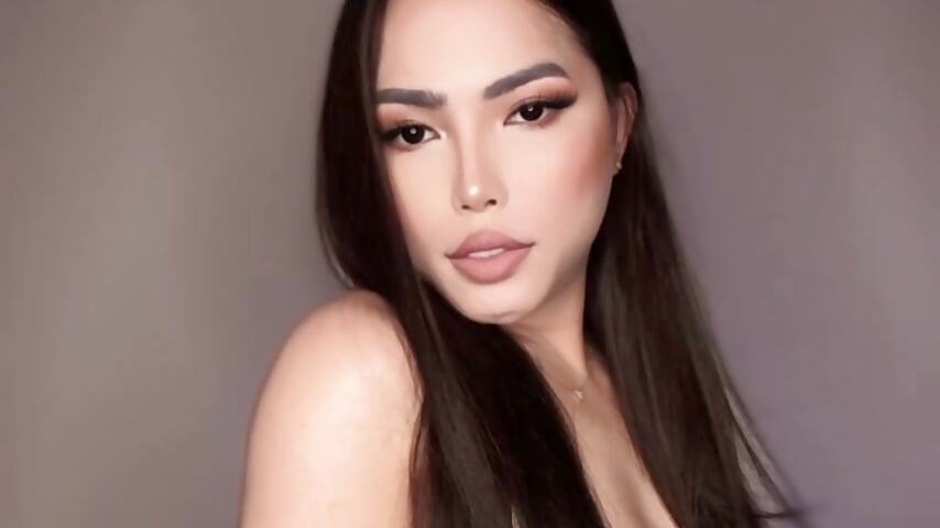 Facetune69BB70EE-0EBD-4495-8B5D-C67A822FF3AC - video của người mẫu cam SissyKendra96