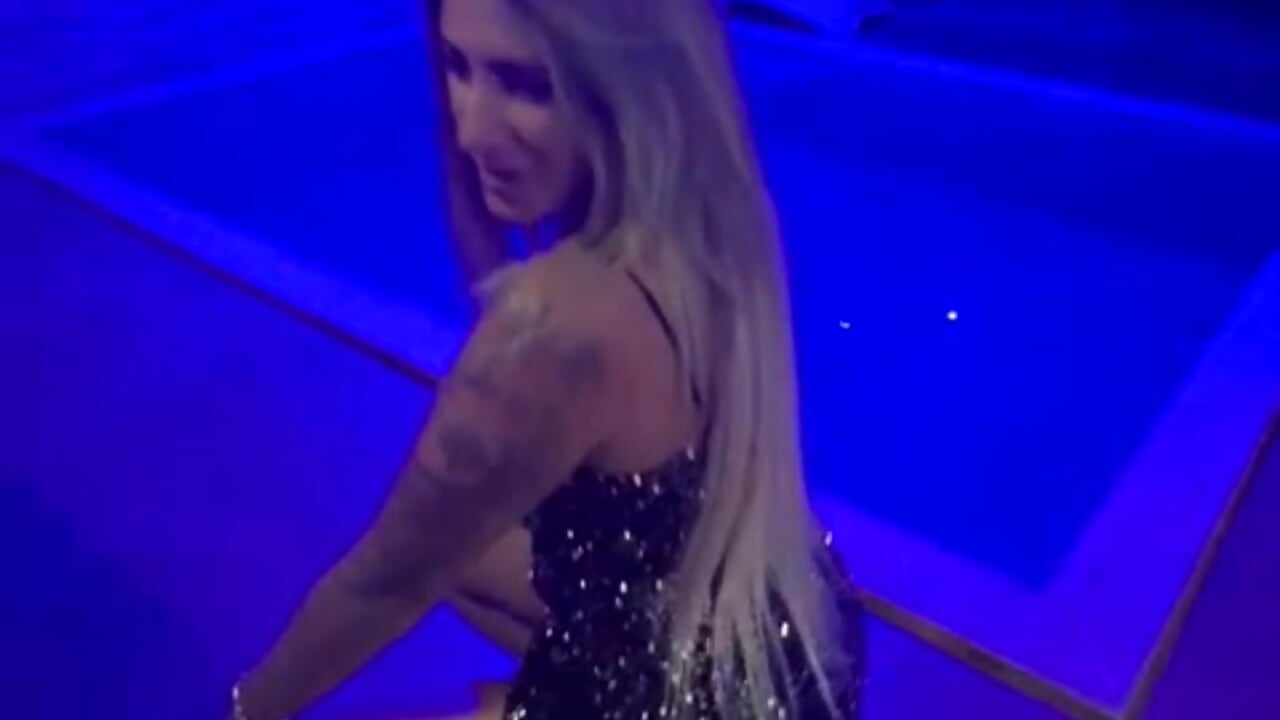 d42b1cdb-921a-4b8f-9a22-4b92761bb5cf - vídeo de luarabianca modelo de câmara