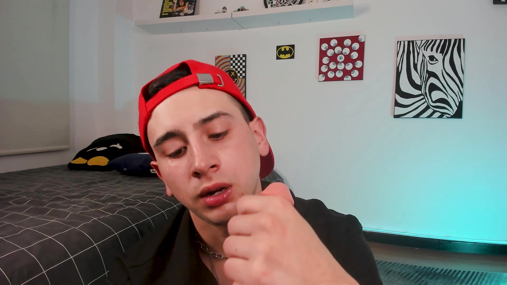 Knees Down, Mouth Open 🧎‍♂️👅 - video by mathewconelly cam model