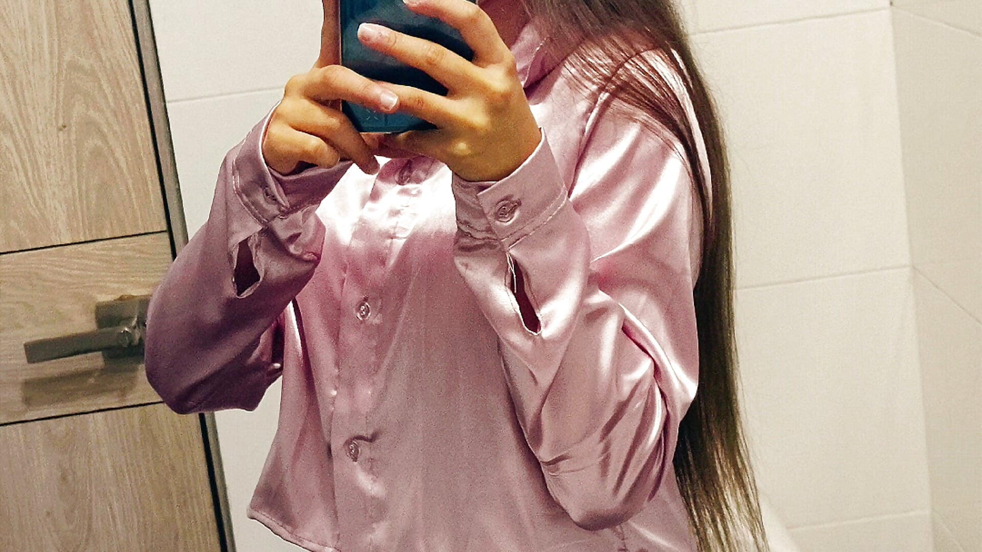 🙂‍↕️🫡－カメラキャストのVioletaNovaの動画