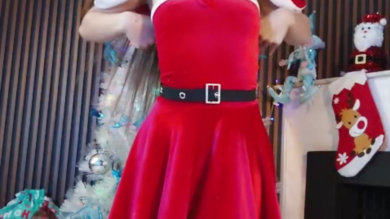 Feeling very cute for you 😍 - video by VioletaNova cam model