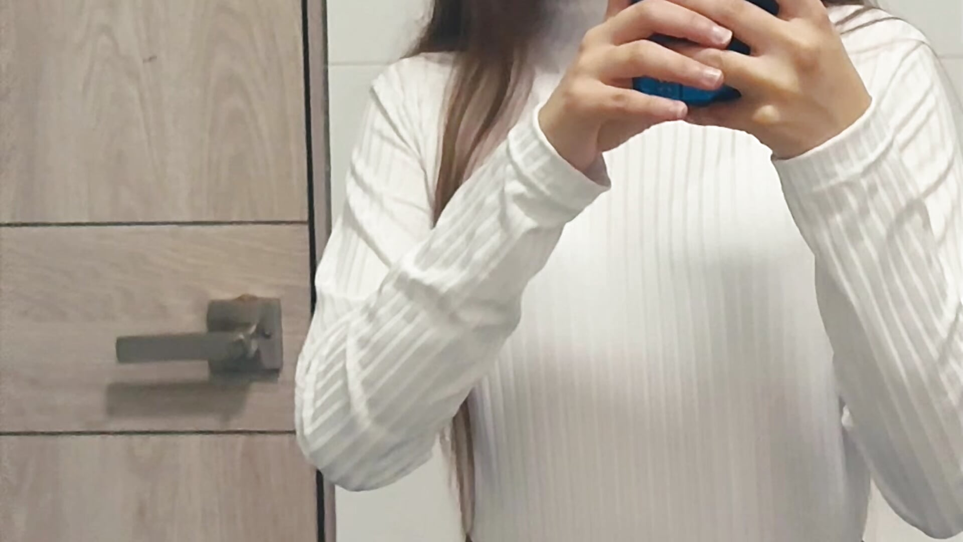 A little kiss for you 😘🫂－カメラキャストのVioletaNovaの動画