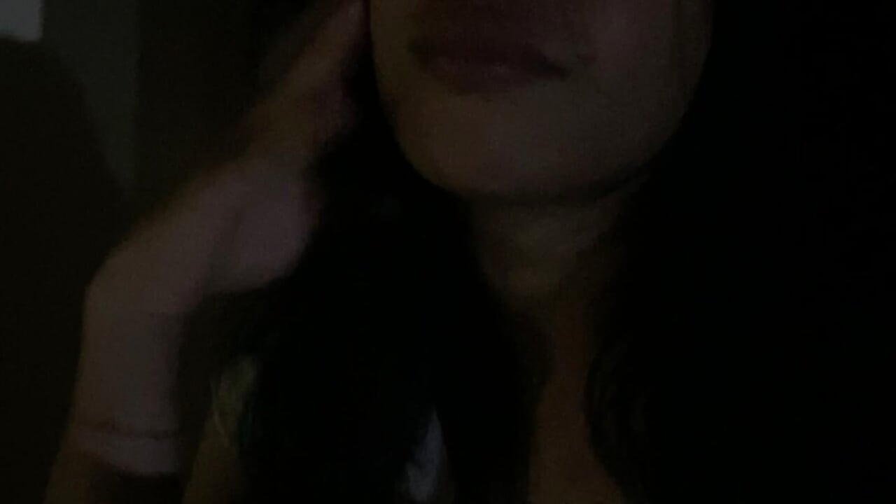 profile-intro-video-1751807319 – видео вебкам-модели Meli_Galindo