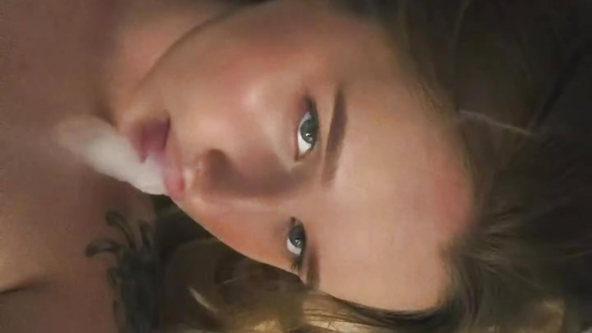 Will you lie in bed with me?) - video van Rina_Panic