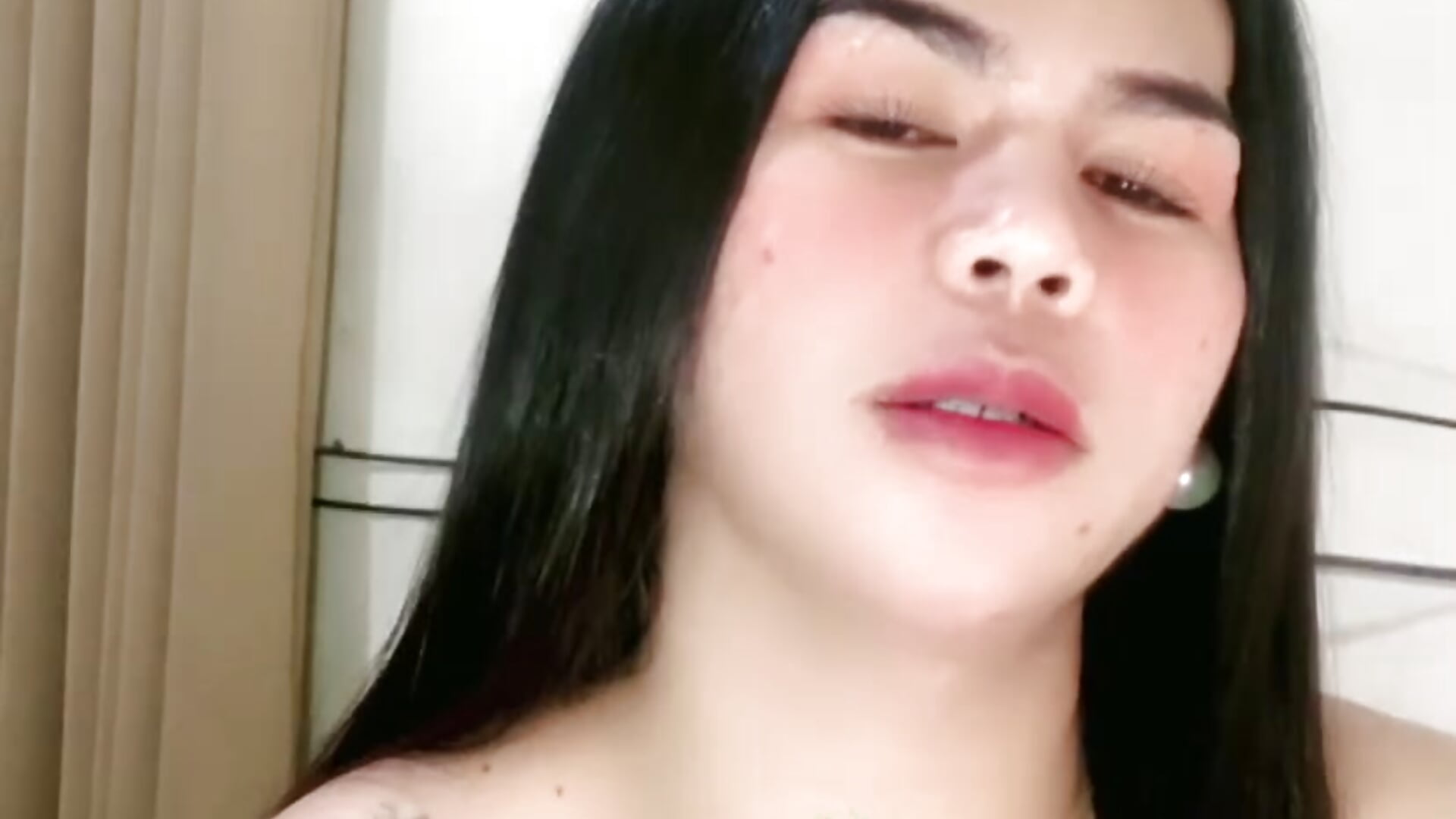 f8516e17b21bdb4a9e77711866f52f10051311d266e652f63fe1ba1233545446 - video by TransAlena95 cam model