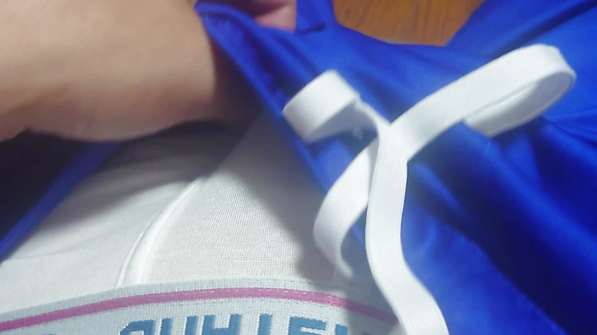 パンツみる？ね？みる？ - video by Yasu2000 cam model