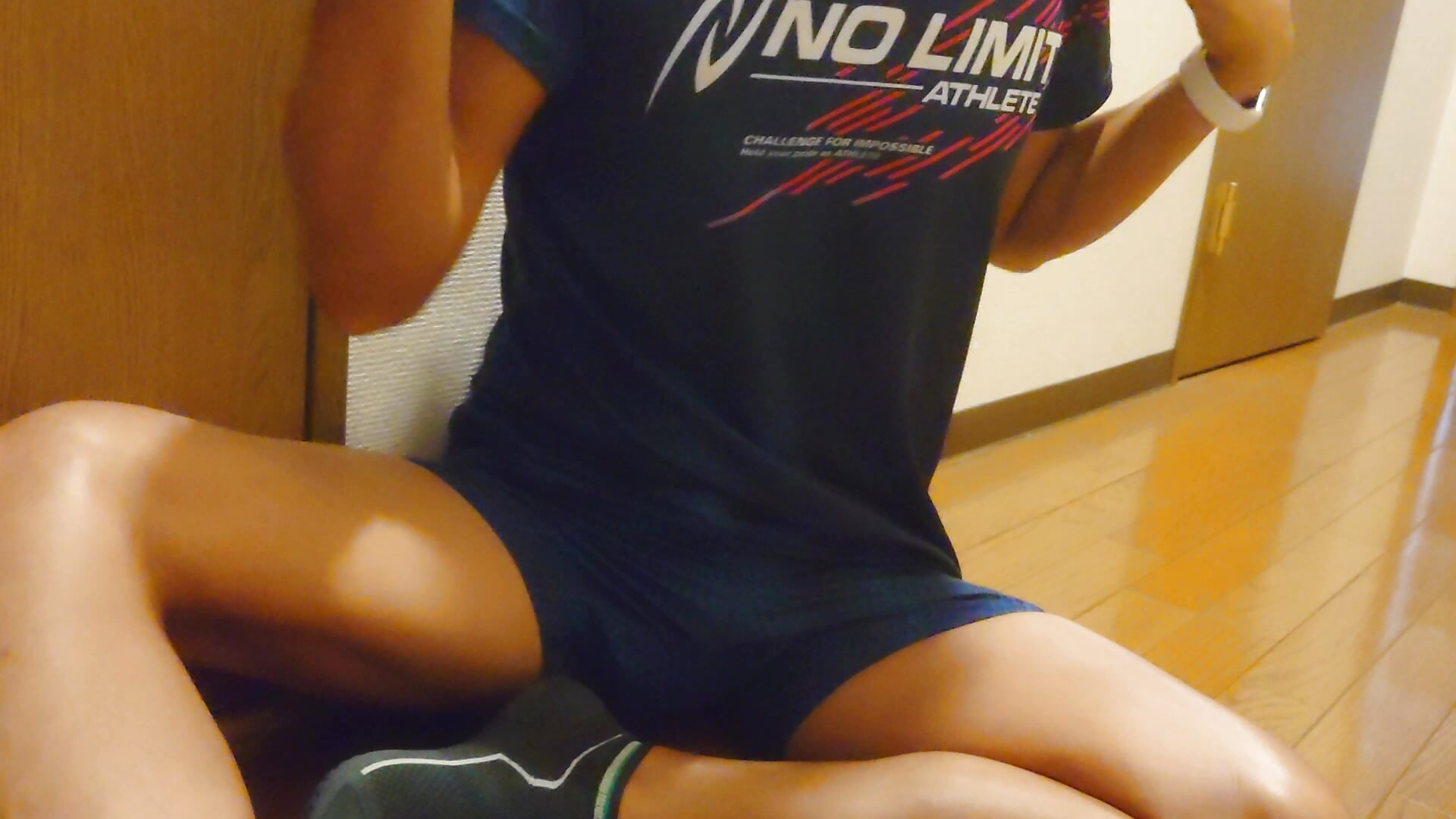 運動しようよっっっ_01 プランク－カメラキャストのYasu2000の動画