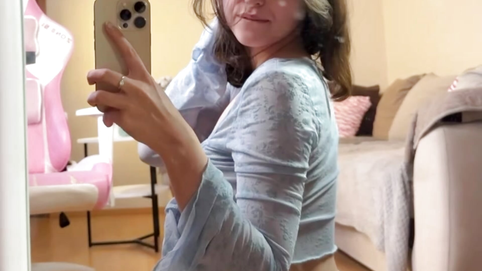 Beautiful ass wants to be penetrated - video van EsmaWonka cam-model