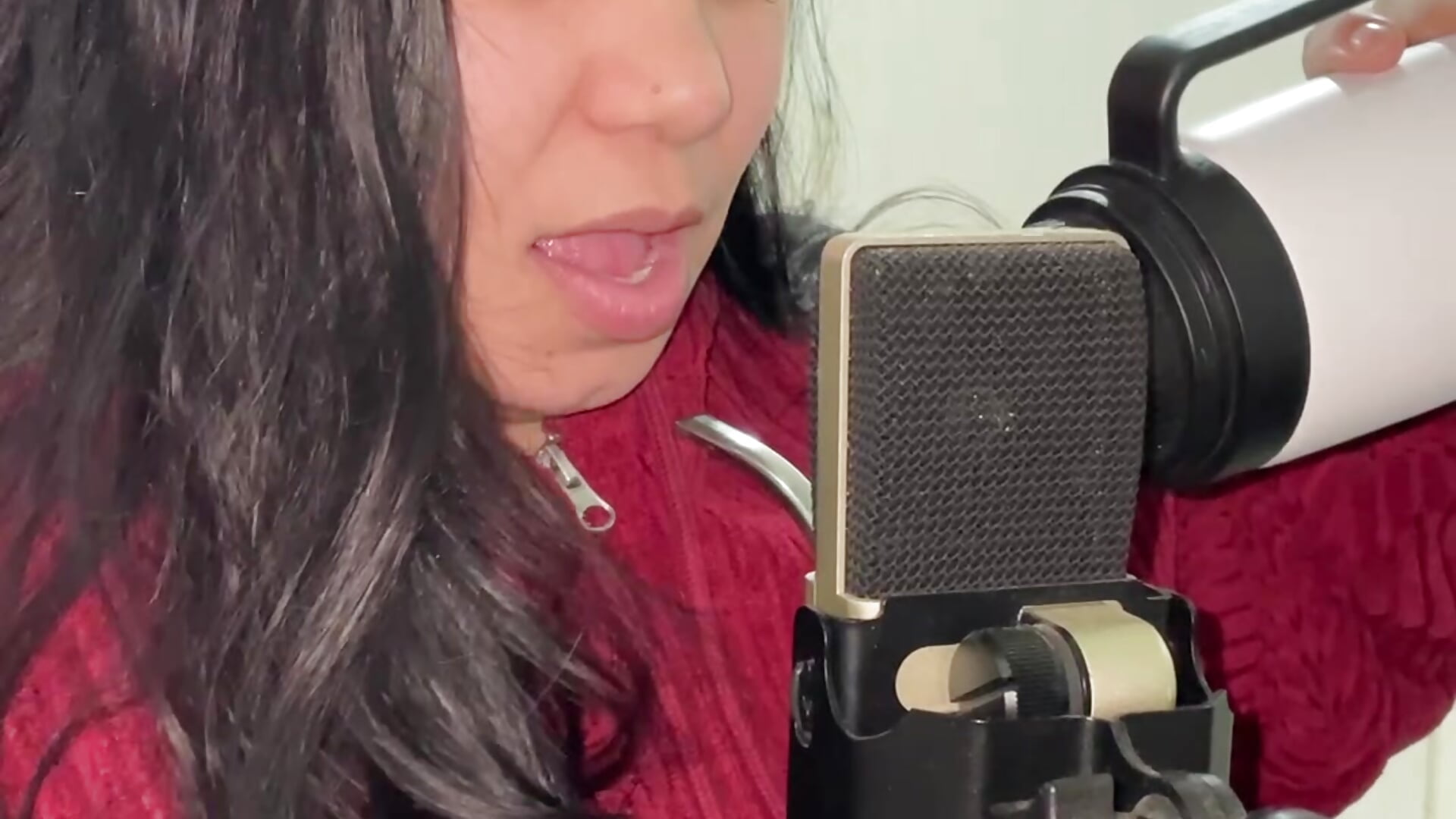 ASMR - kanndypriv adlı kamera modelinin videosu