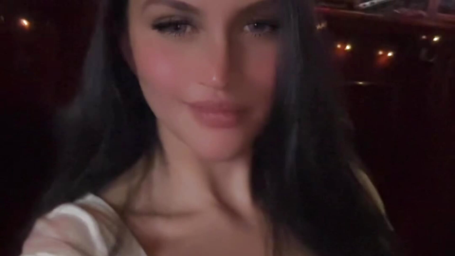 40c12f73e9724174afc4cb6b4bb71cf1 - video oleh sam_as_ kamera model