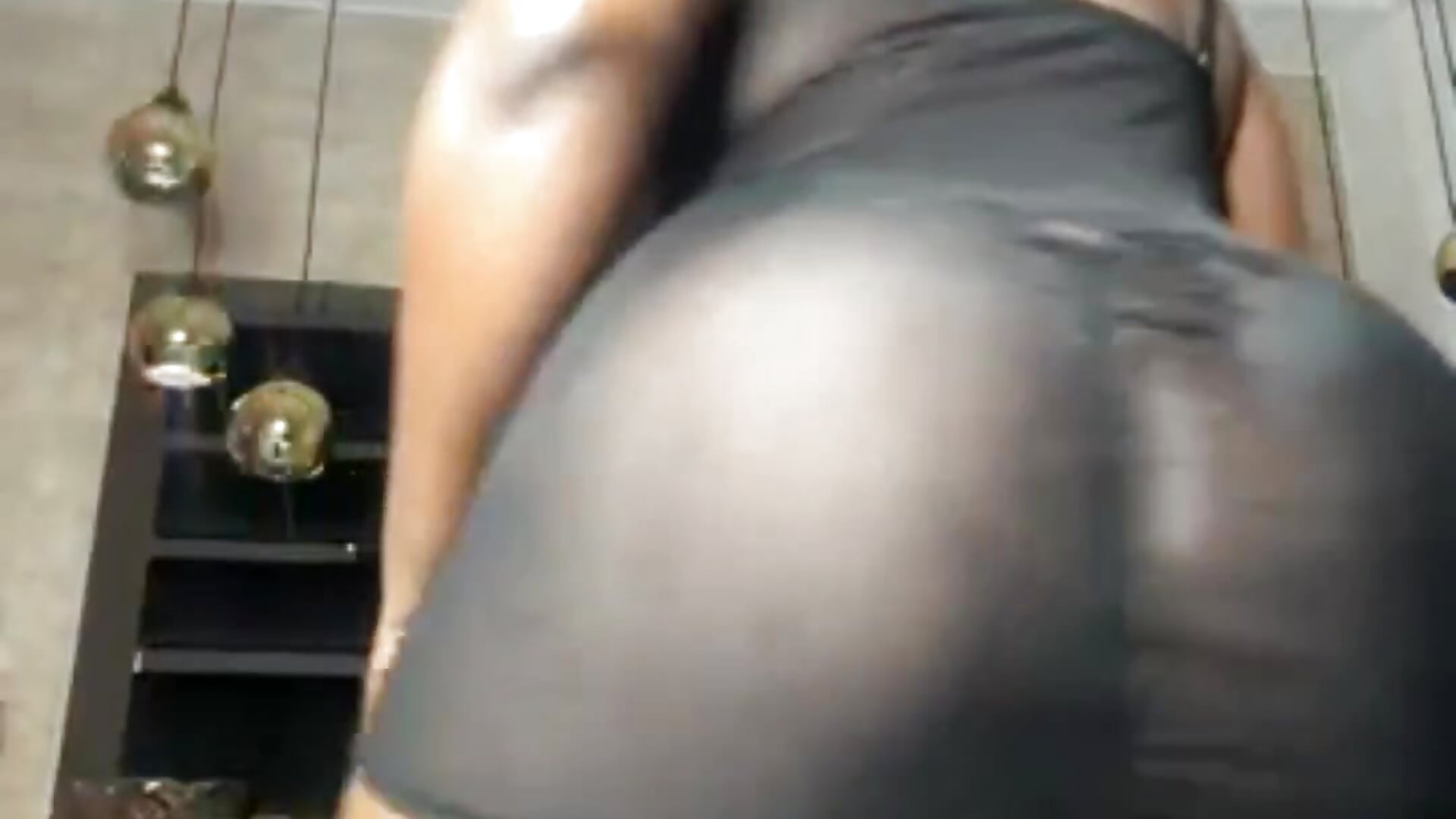 Live Cam Show Tease Tease - Vídeo de YallianaBrooks, modelo de vídeos