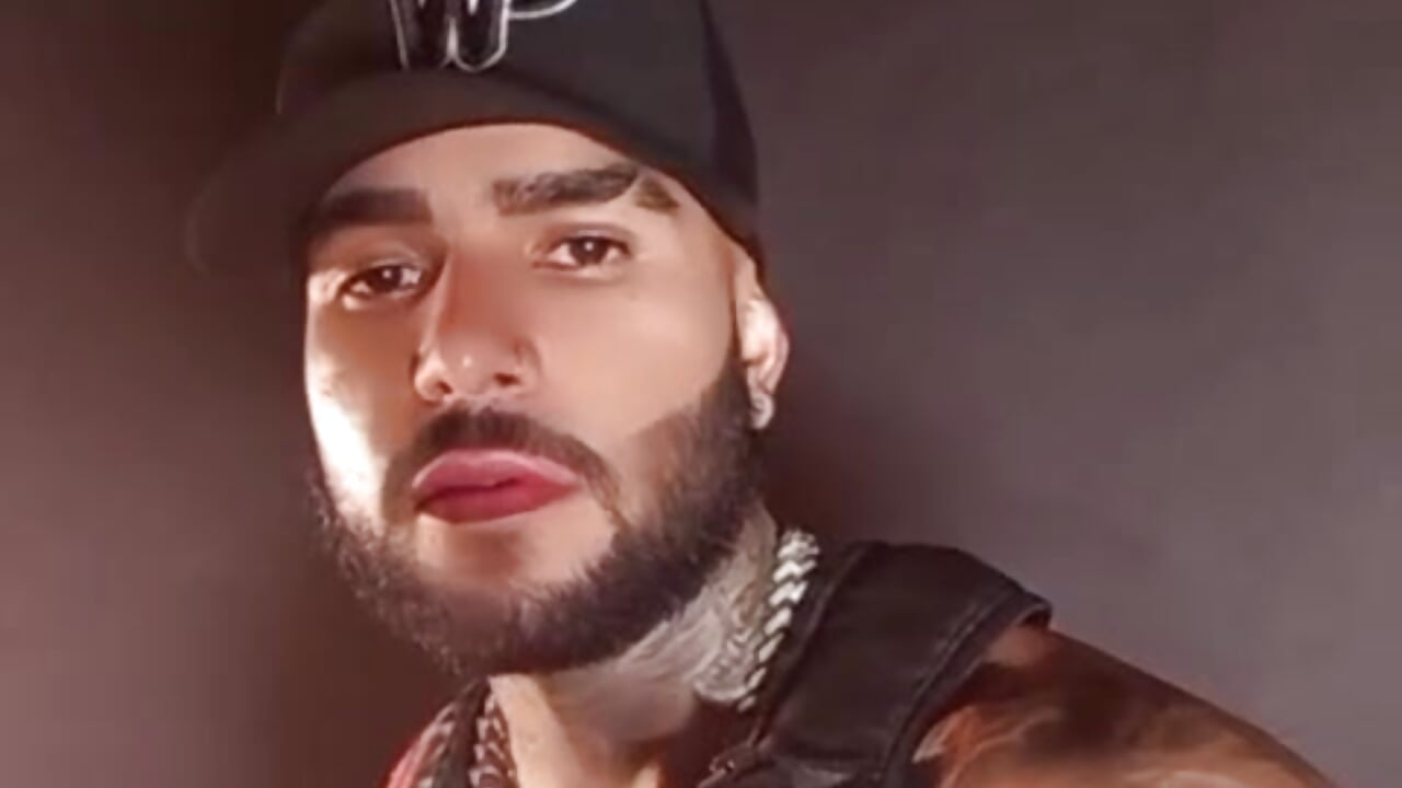 I am ur super stud!! - vidéo du modèle de showcams Apolo_rousse1