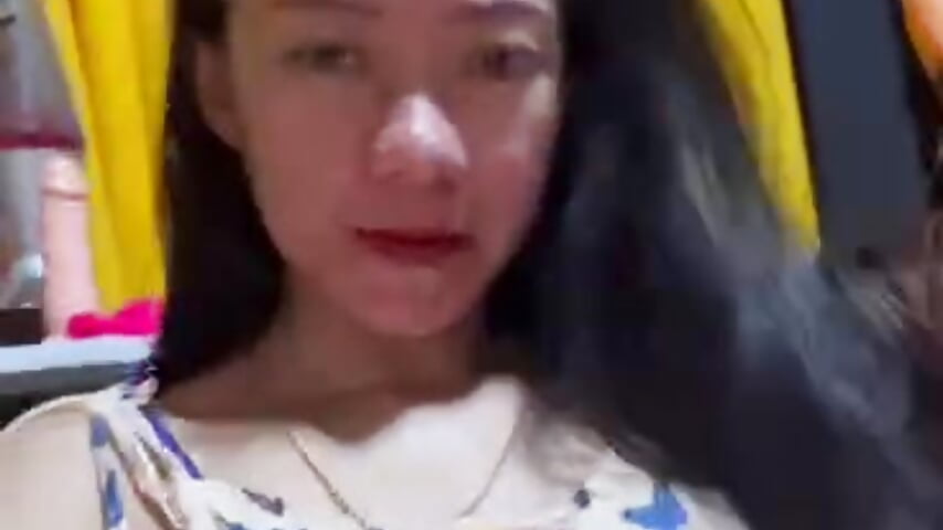 c7fff025-2b10-4af7-abe4-bfc9a1620997 - video oleh ur_petitejaya kamera model