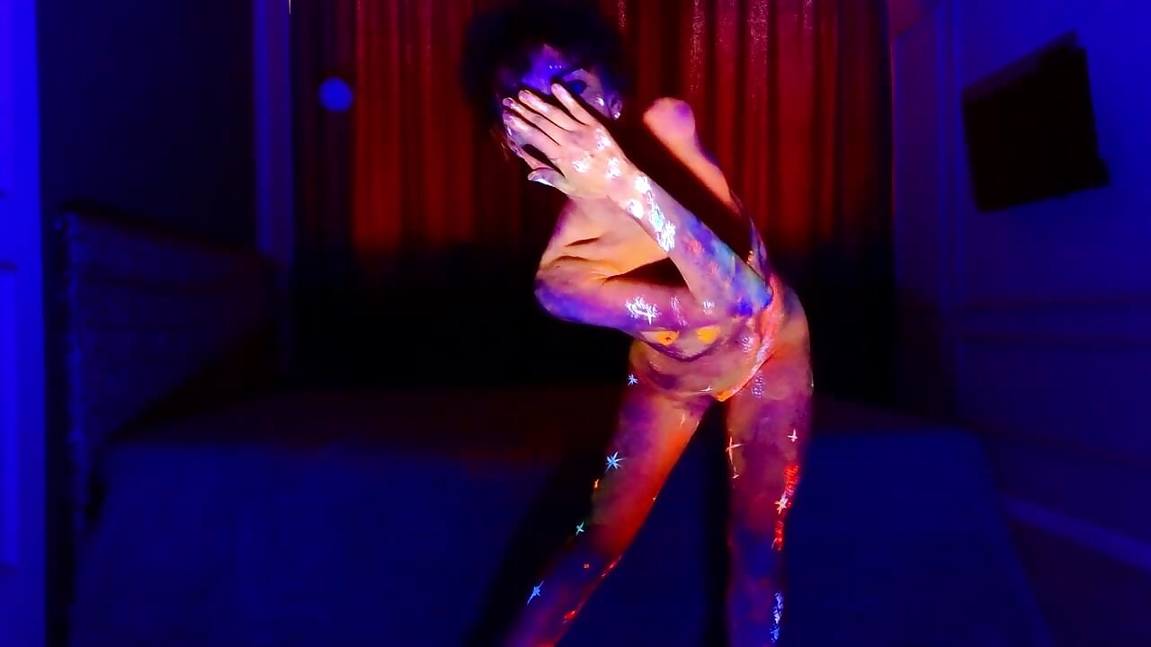 Neon on the body (Caution, loud music)