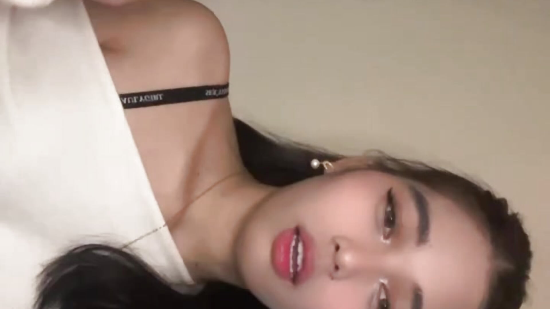 att,Cyq0Q3D2PbgHrJhuNVDT4PLXcuXlfP5kjXD7xezZ7KI - วิดีโอโดย CUTIE_GIRLSX โมเดลแคม