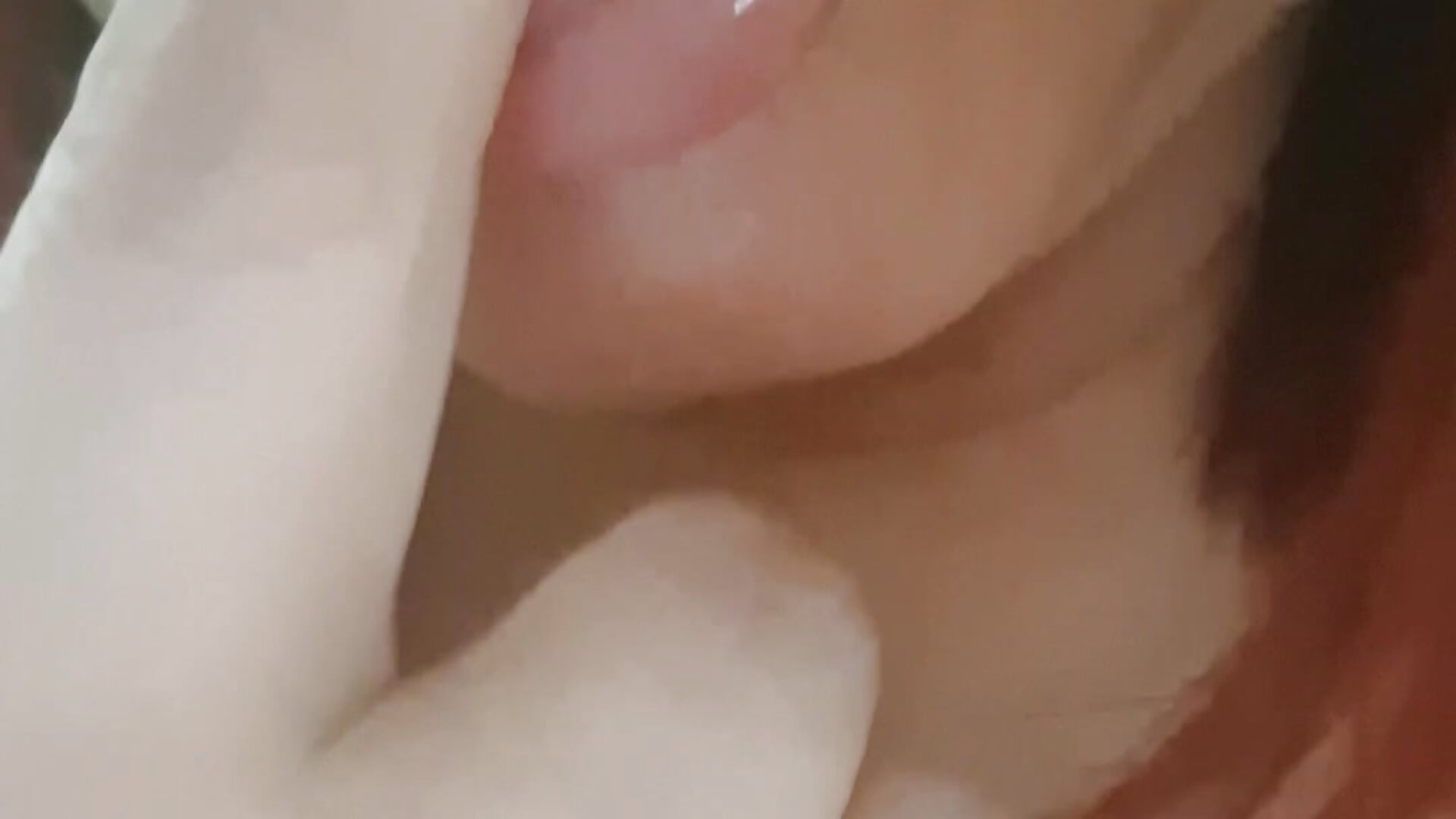 Boquita - video by estrellasexy79 cam model