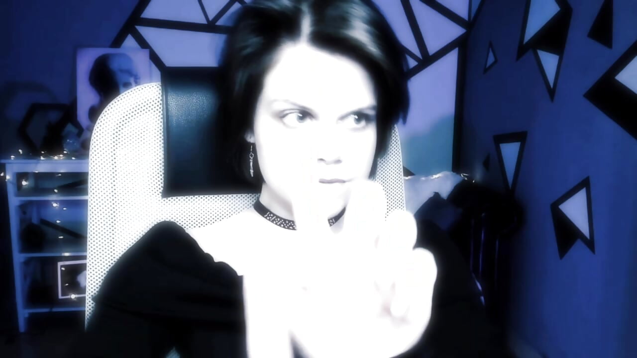 Gothic - video by EllieMurler cam model