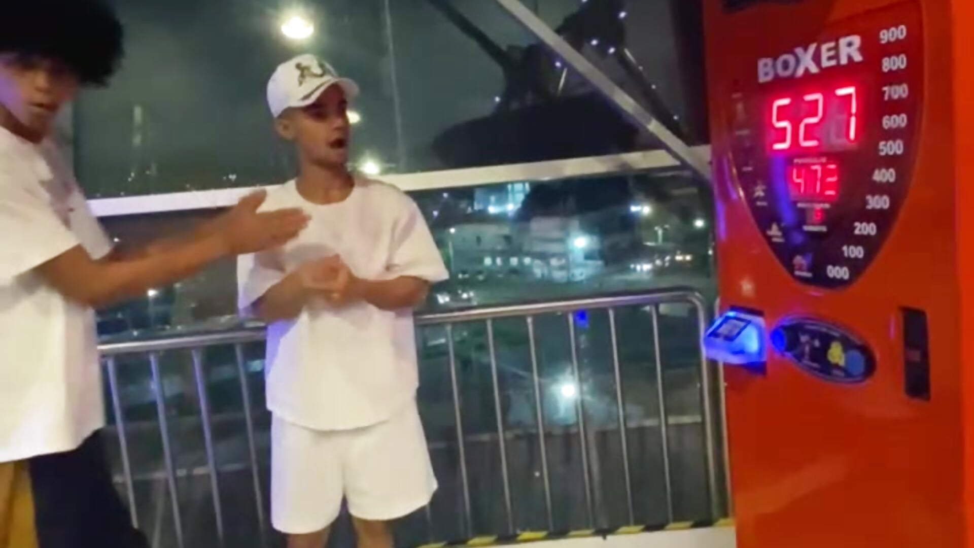 a little fun - video của người mẫu cam Violet_Dream2