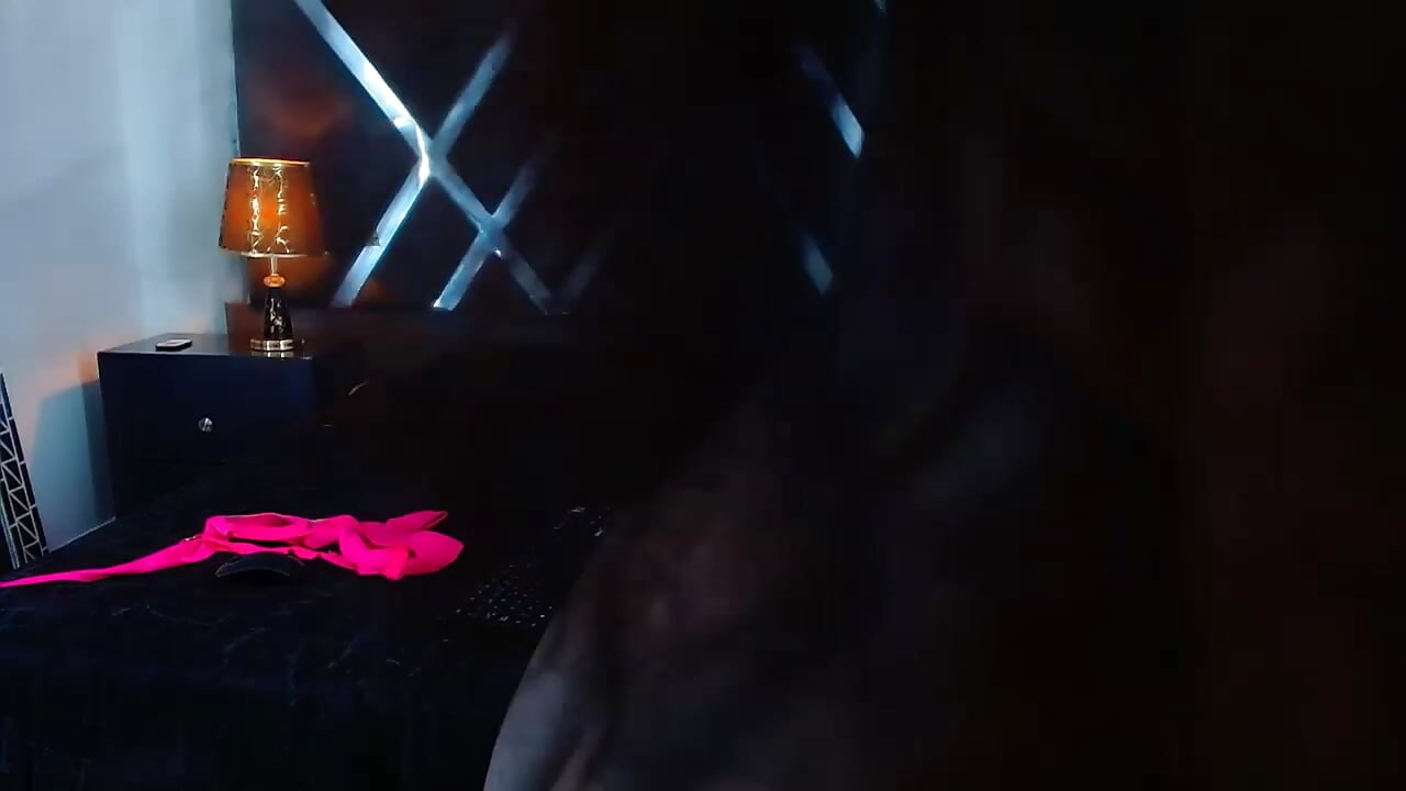 A sexy striptease and then fuck my pussy 💘 – video od webkamerové modelky Tiifany_Baker